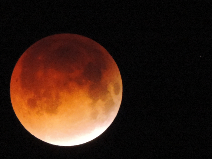 Il 27 luglio eclissi totale di Luna più lunga del secolo Spazio