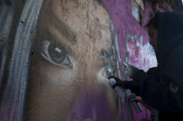 Un grande murales in Guatemala per ricordare la giornata contro la violenza delle donne