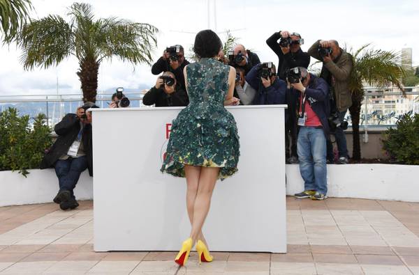 L'attrice cinese Zhang Ziyi posa per i fotografi a Cannes