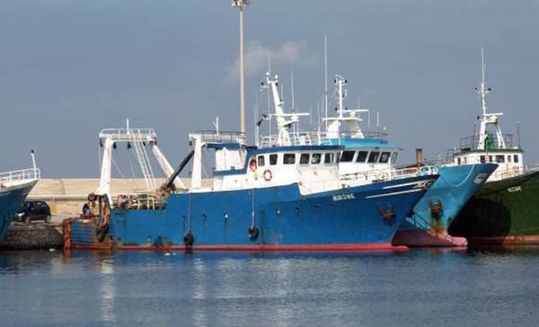 Peschereccio italiano sequestrato in acque francesi - Ambiente e