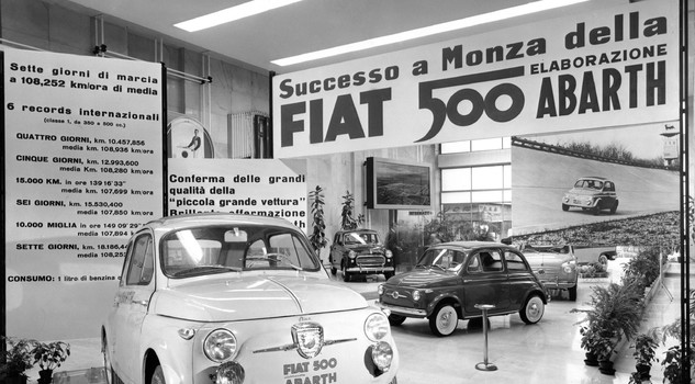 Fiat Uno, la piccola icona compie 40 anni: la sua storia - Foto
