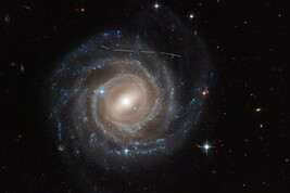 La galassia a spirale UGC 12158 (fonte: NASA, ESA, P. G. Martín-Università Autonoma di Madrid, J. DePasquale–STScI; A. Filippenko Università della California a Berkeley)