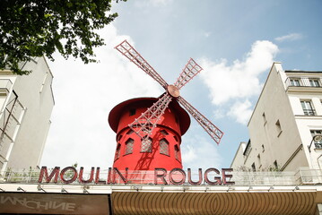 Una immagine d'archivio del Moulin Rouge
