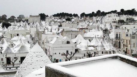 In Puglia neve anche sui trulli © ANSA