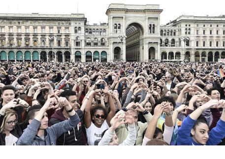 Razzismo:corteo 'People',per i diritti contro politica paura © ANSA