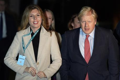 Boris Johnson e Carrie Symonds © EPA