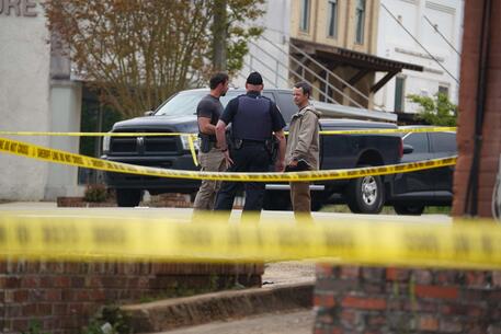 Sparatoria In Alabama Per La Polizia Quattro Morti Mondo Ansa