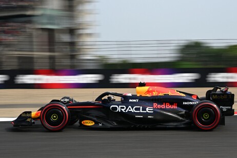 ++ F1: Cina, pole per Verstappen davanti a Perez ++