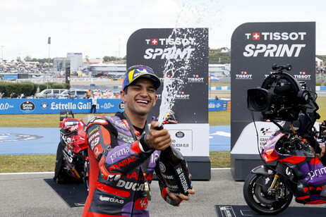 Martín celebra su undécima victoria en una Sprint Race