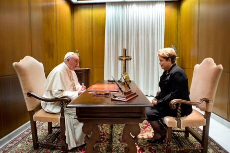 El papa Francisco con Dilma Rousseff.