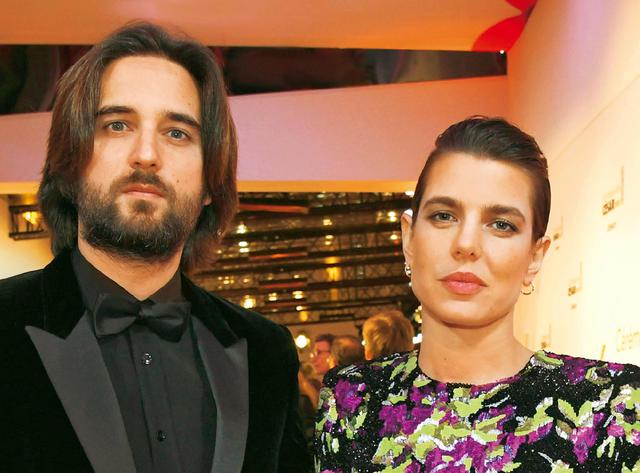 Charlotte Casiraghi Aspetta Un Bambino, Le Foto Su Gente - Primopiano ...