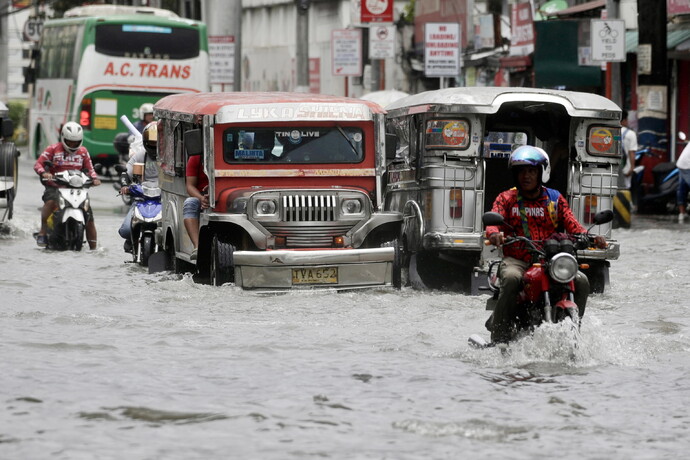 Giappone Pronto A Evacuare Mila Persone Per Un Tifone Notizie