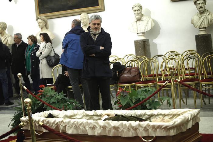 Morto a Roma Giovanni Berlinguer. Oggi i funerali laici alla Sapienza