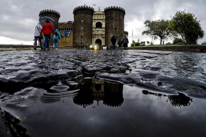 Domani Scuole Chiuse A Napoli Notizie Ansa It