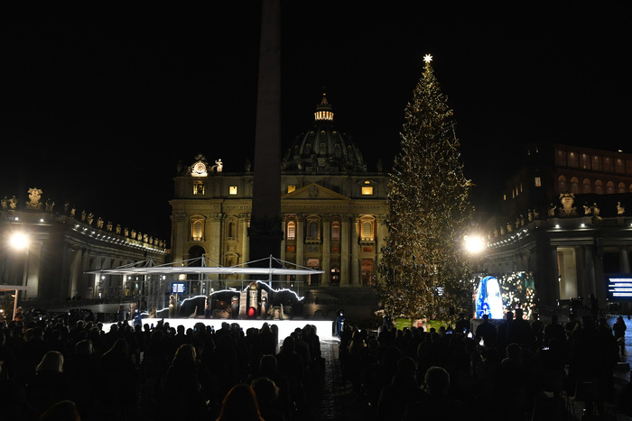 Fino a 76% su Presepe Natalizio