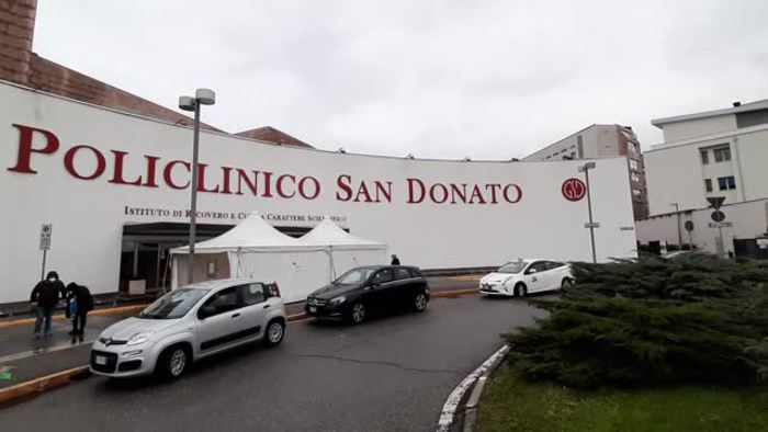 Covid, Milano: Partita La Campagna Di Vaccinazione Al Policlinico San ...