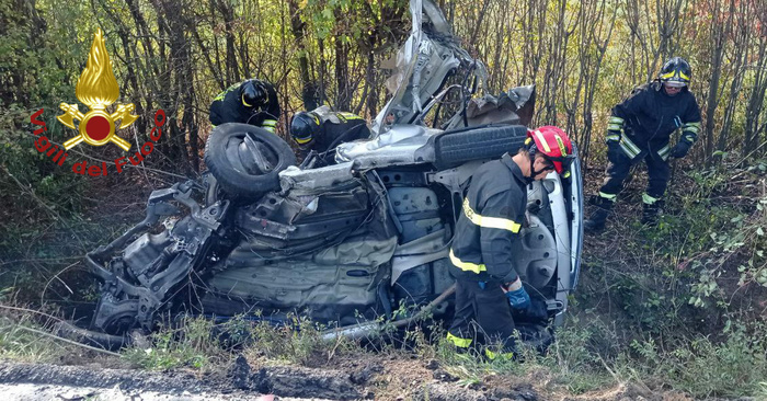 Incidenti Stradali Frontale Tra Due Auto A Modena Un Morto Notizie