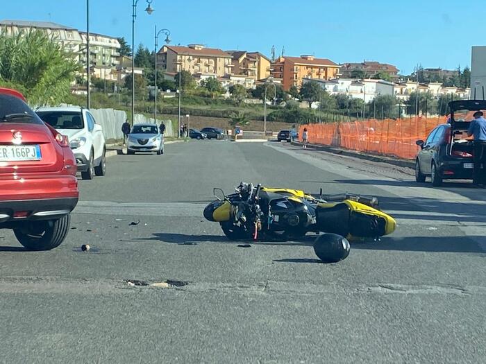 Incidenti Stradali Scontro Auto Moto A Vibo Un Ferito Grave Notizie