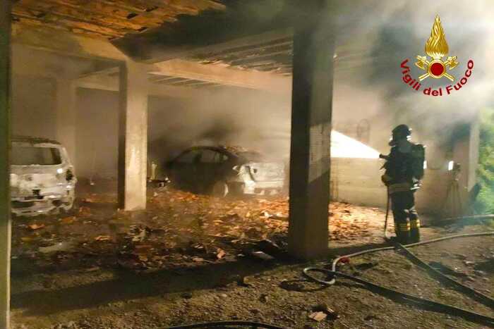 Incendio In Garage Nell Avellinese Famiglia Evacuata Campania Ansa It