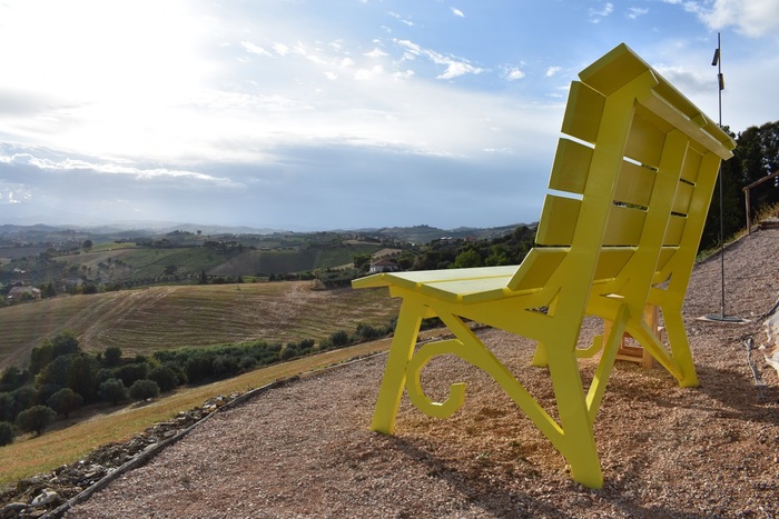 Inaugurata A Monteprandone La Panchina Gigante Notizie Ansa It