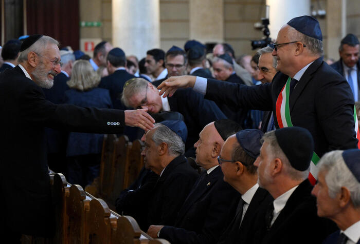 Roma Alla Sinagoga La Commemorazione Meloni Israele Si Difenda Ma