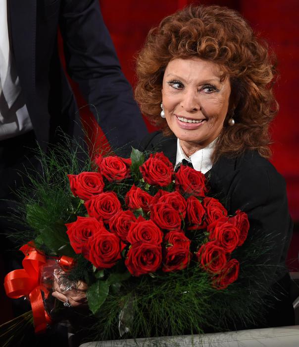 Auguri Sophia Loren Anni Per La Diva Pi Amata Spettacolo Ansa It