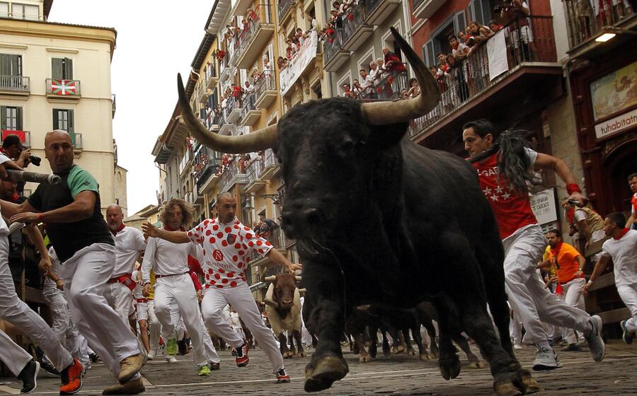 A Pamplona La Tradizionale Corsa Dei Tori Curiosita Ansa It