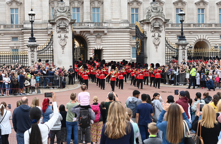 Il Cambio Della Guardia A Buckingham Palace Curiosita Ansa It