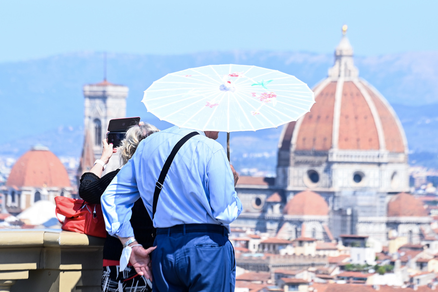 Caldo Oggi A Firenze Codice Rosso Appello Per Anziani Curiosita