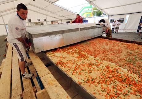 Guinness World Record of biggest lasagne