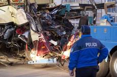 Svizzera, bus si schianta in tunnel: 28 i morti, 22 bambini