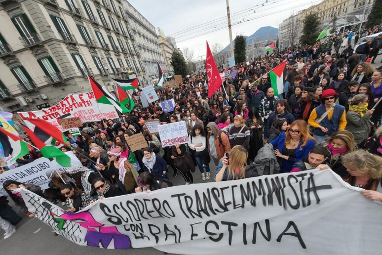 8 Marzo A Napoli La Marea Transfemminista Contro La Violenza