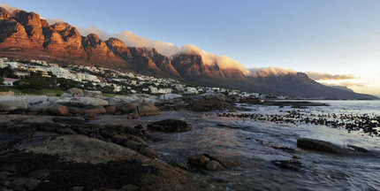 La maestosa catena dei Dodici Apostoli, Cape Town