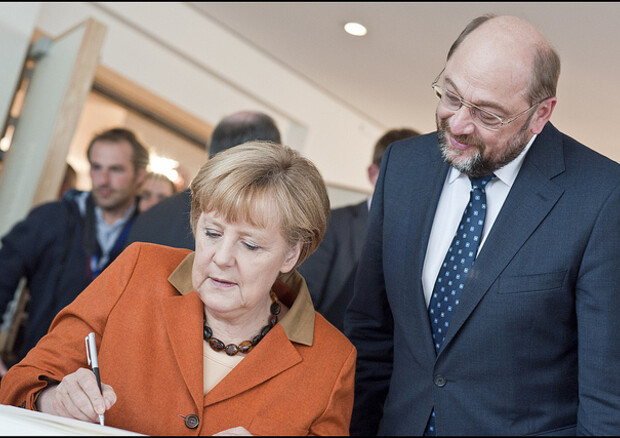 La cancelliera Merkel in visita all'Europarlamento con Martin Schulz, presidente dell'Europarlamento © European Union 2012 - European Parliament © Ansa