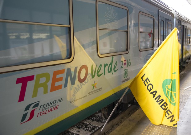 Inaugurazione del Treno Verde 2016 © ANSA