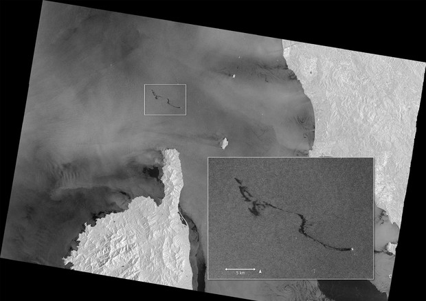 Fotografata da satellite Esa macchia petrolio Corsica © ANSA