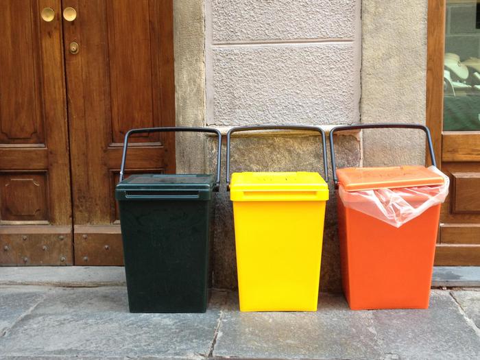 Cassonetti della spazzatura differenziata 'uguali' in tutte le città -  Rifiuti & Riciclo 