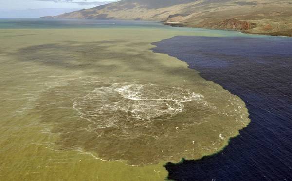 La zona dell'eruzione presso l'isola di El Hierro