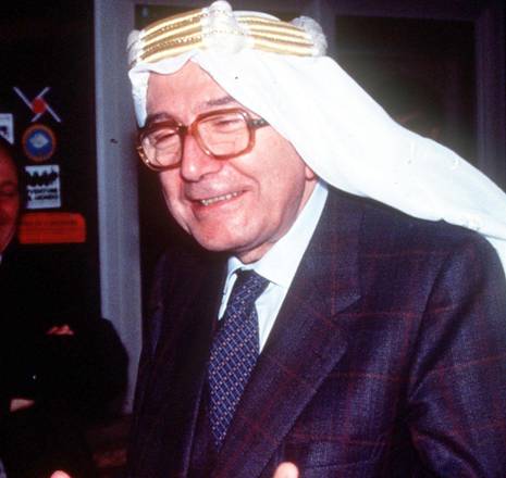 Giulio Andreotti in una foto d'archivio del 26 febbraio 1988 a Palmira (Siria)