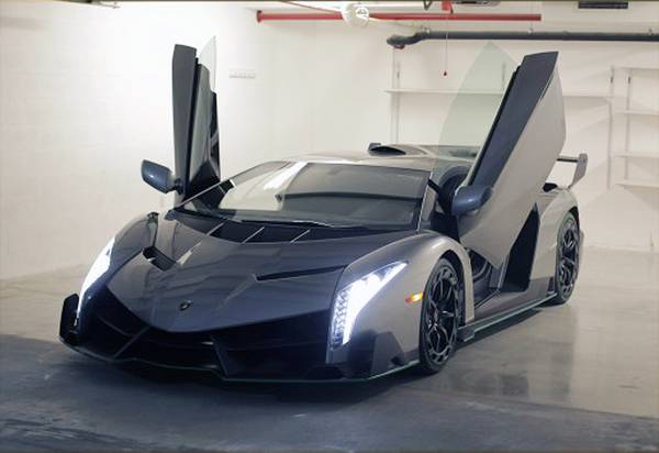 Lamborghini Veneno, l'ultima venduta a 4 milioni di dollari - Motori -  