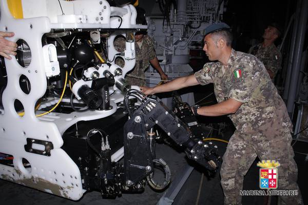 Marina Militare: il relitto Polluce continua a restituire i suoi tesori