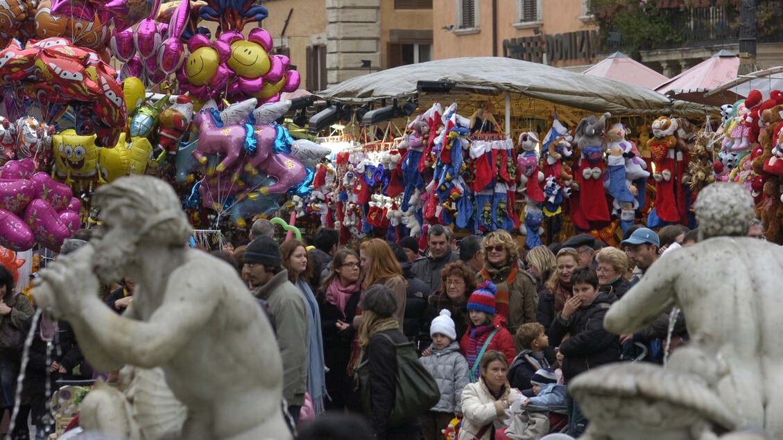 - RIPRODUZIONE RISERVATA