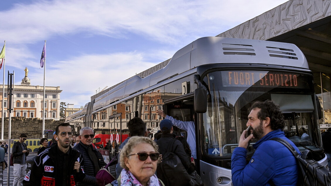 A Roma metro chiuse per sciopero, l'8/11 è stop nazionale