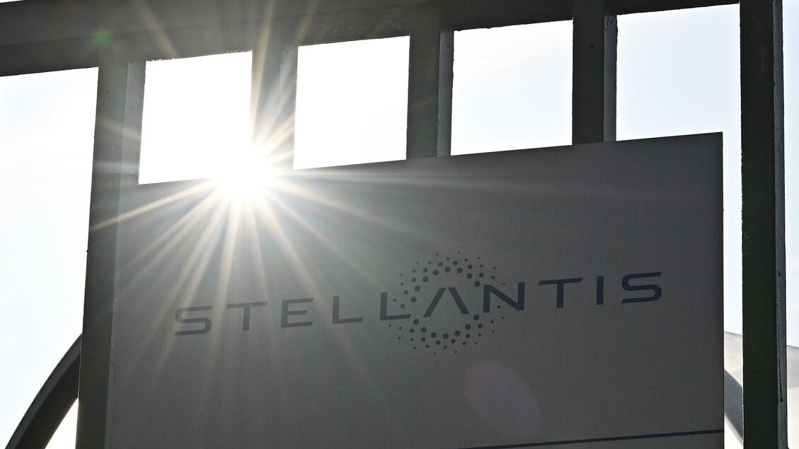 Stellantis giù in Borsa a -5,78% dopo i conti