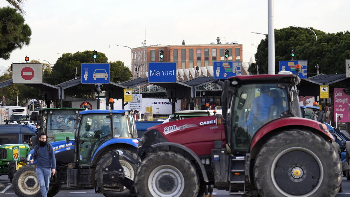 - RIPRODUZIONE RISERVATA