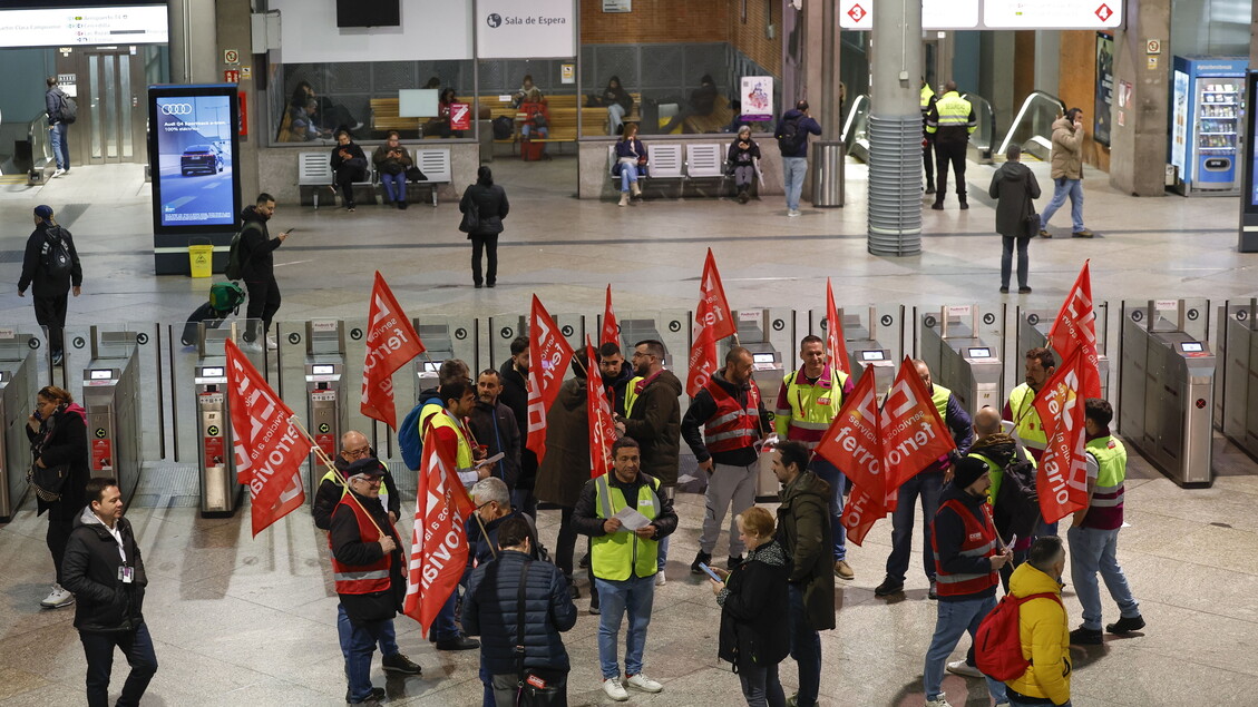 - RIPRODUZIONE RISERVATA