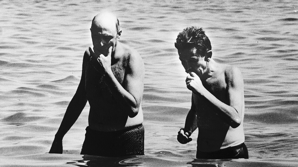 Isola d'Elba, agosto 1978, Giorgio Napolitano con Enrico Berlinguer. Foto ANSA