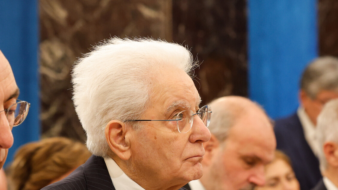 L'ovazione della Camera per Mattarella