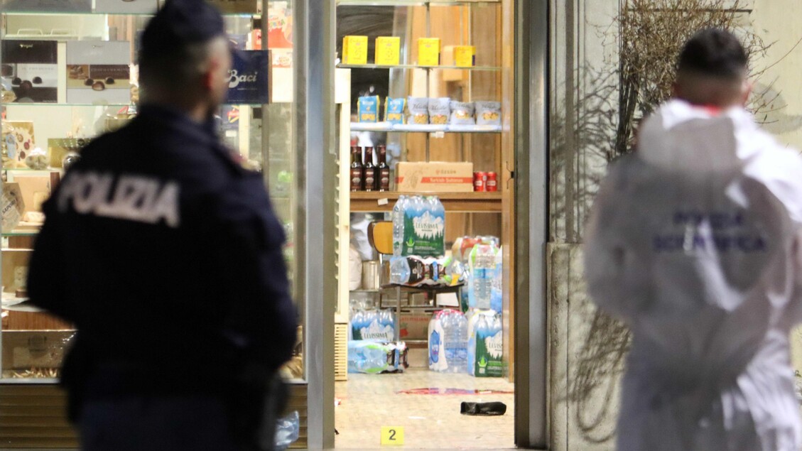 Uomo ucciso in panetteria, preso il figlio del gestore