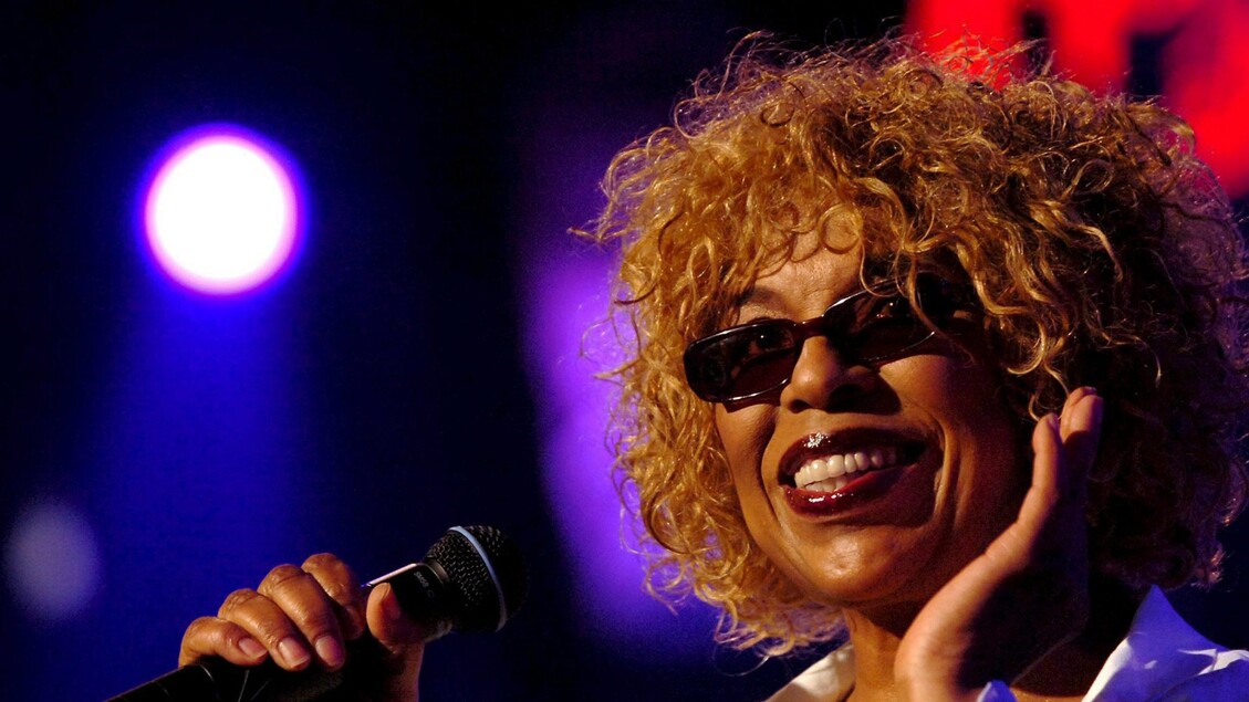 Addio a Roberta Flack, la voce di Killing Me Softly